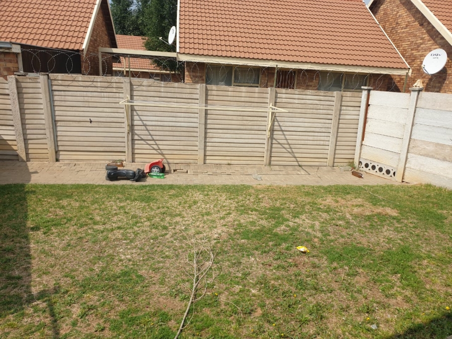2 Bedroom Property for Sale in Midway Free State